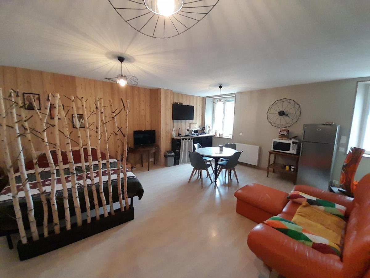 Frasne Studio Cosy De 2 A 4 Personnes Au Coeur Du Haut Doubs, Entre Les Lacs, Les Montagnes Et Les Vignobles 아파트 외부 사진